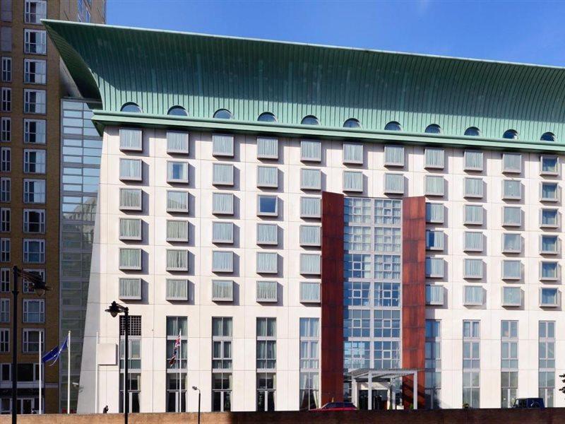 Canary Riverside Plaza Hotel Londres Exterior foto The new building of the University of East London